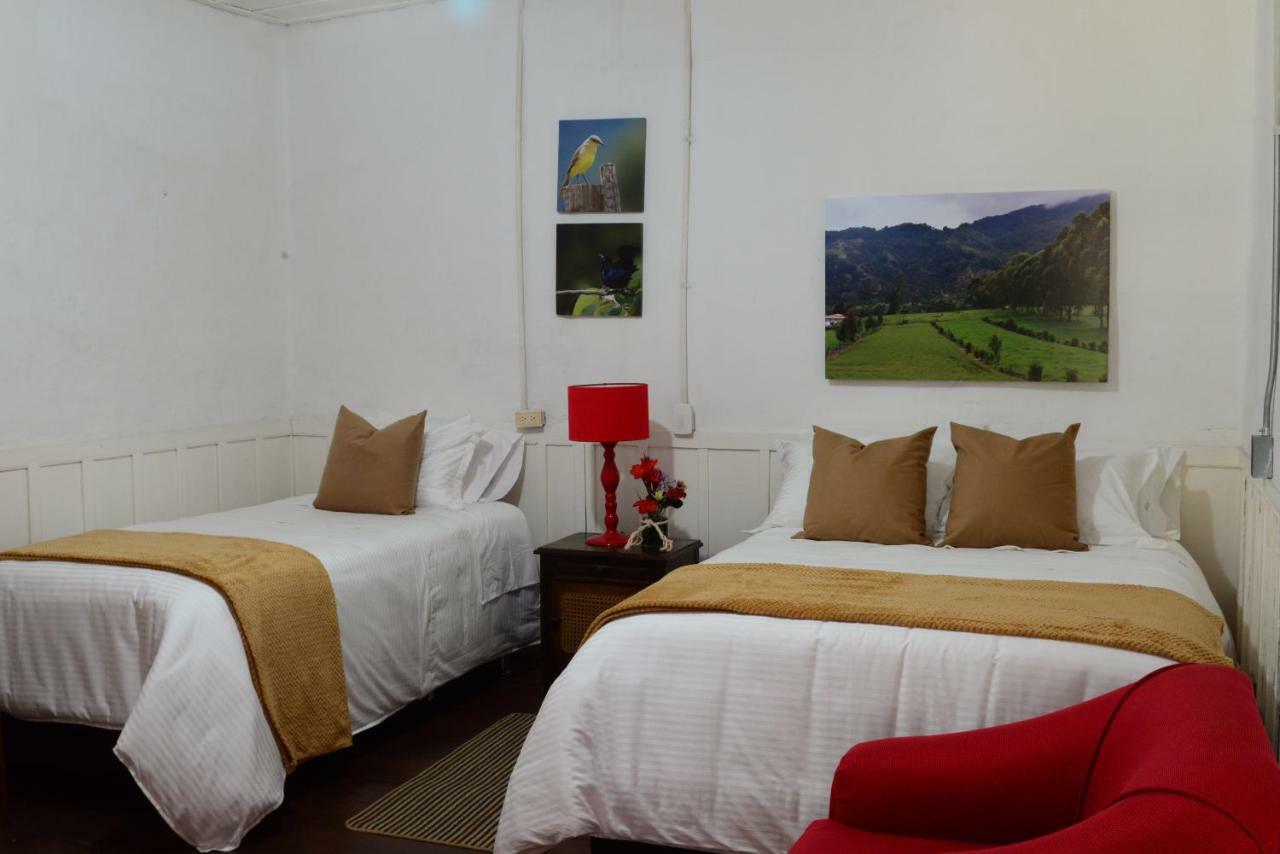 Ecohotel Pinohermoso Reserva Natural Séjour à la campagne Salento